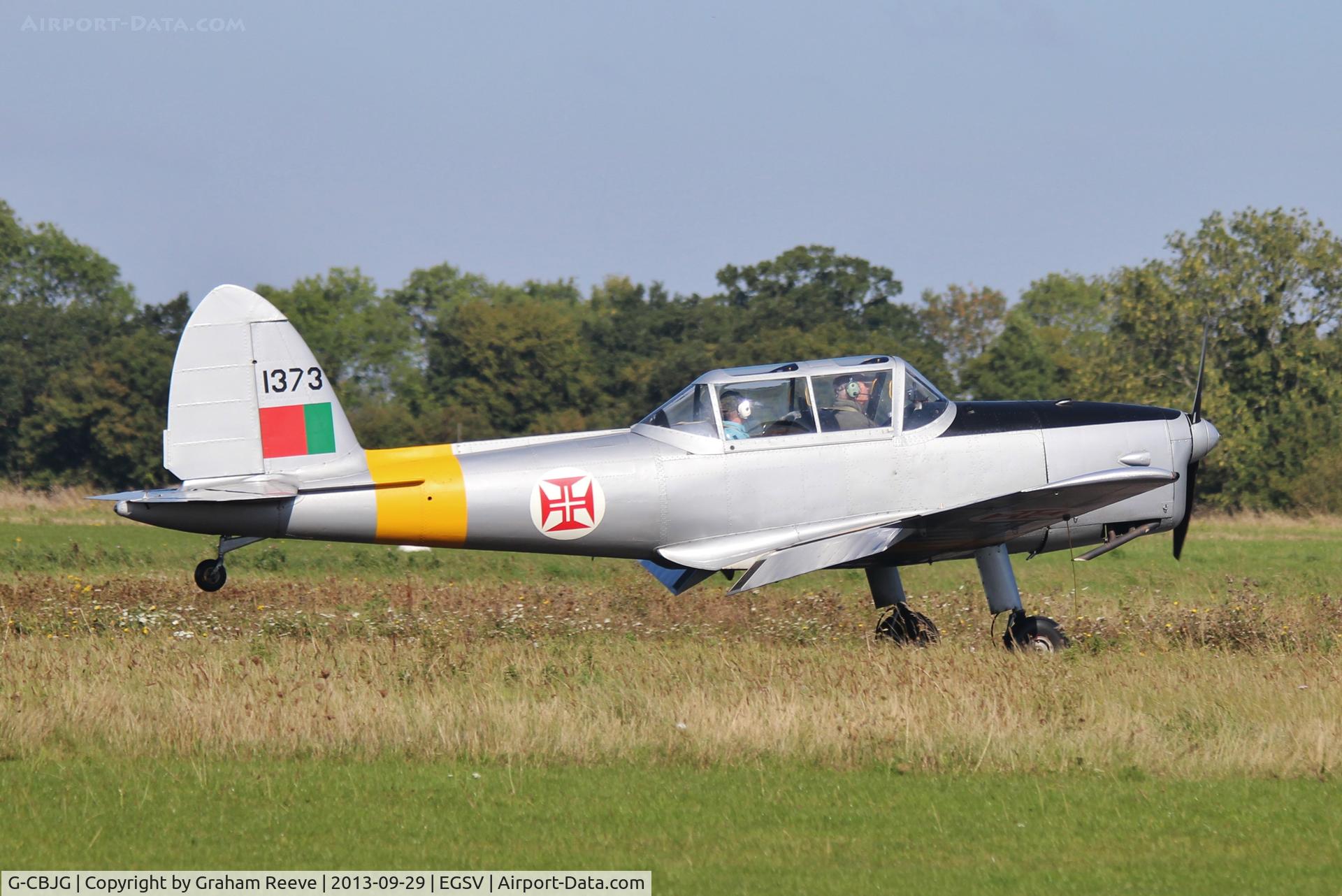 G-CBJG, 1961 OGMA DHC-1 Chipmunk T.20 C/N OGMA-63, Landing at Old Buckenham.