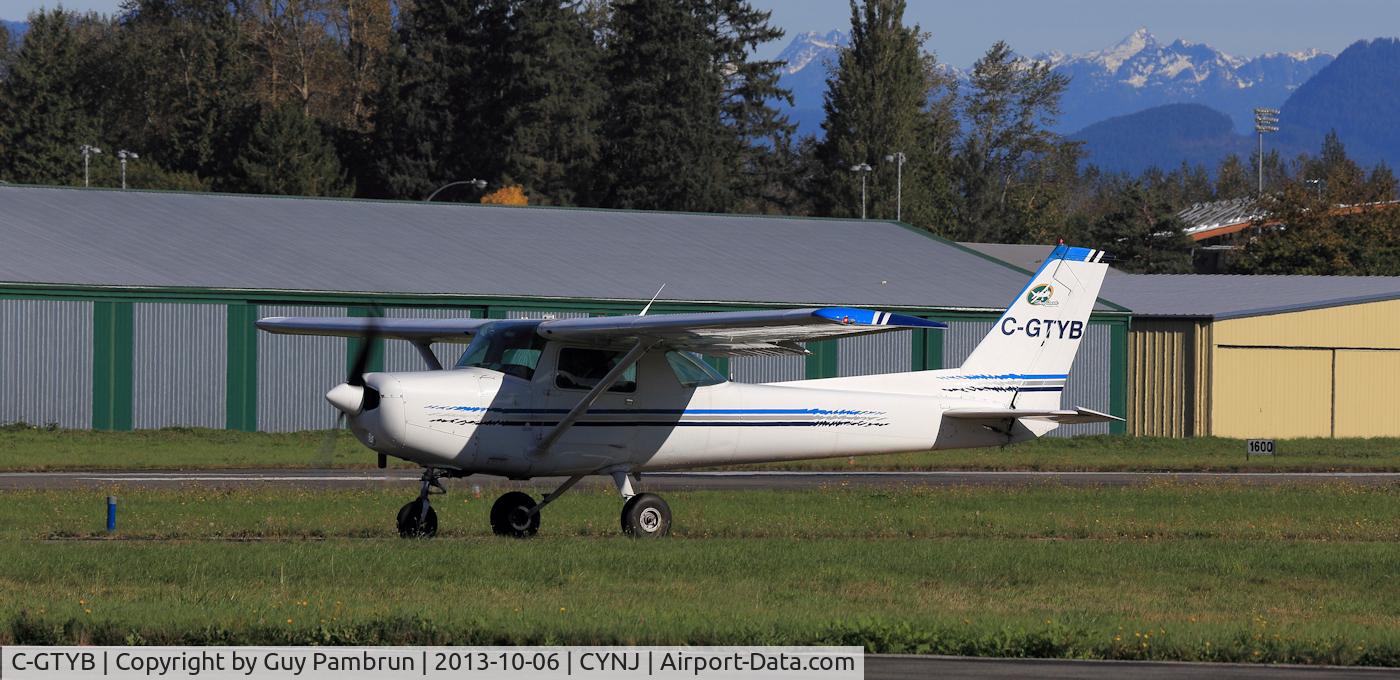 C-GTYB, 1980 Cessna 152 C/N 15284257, Holding