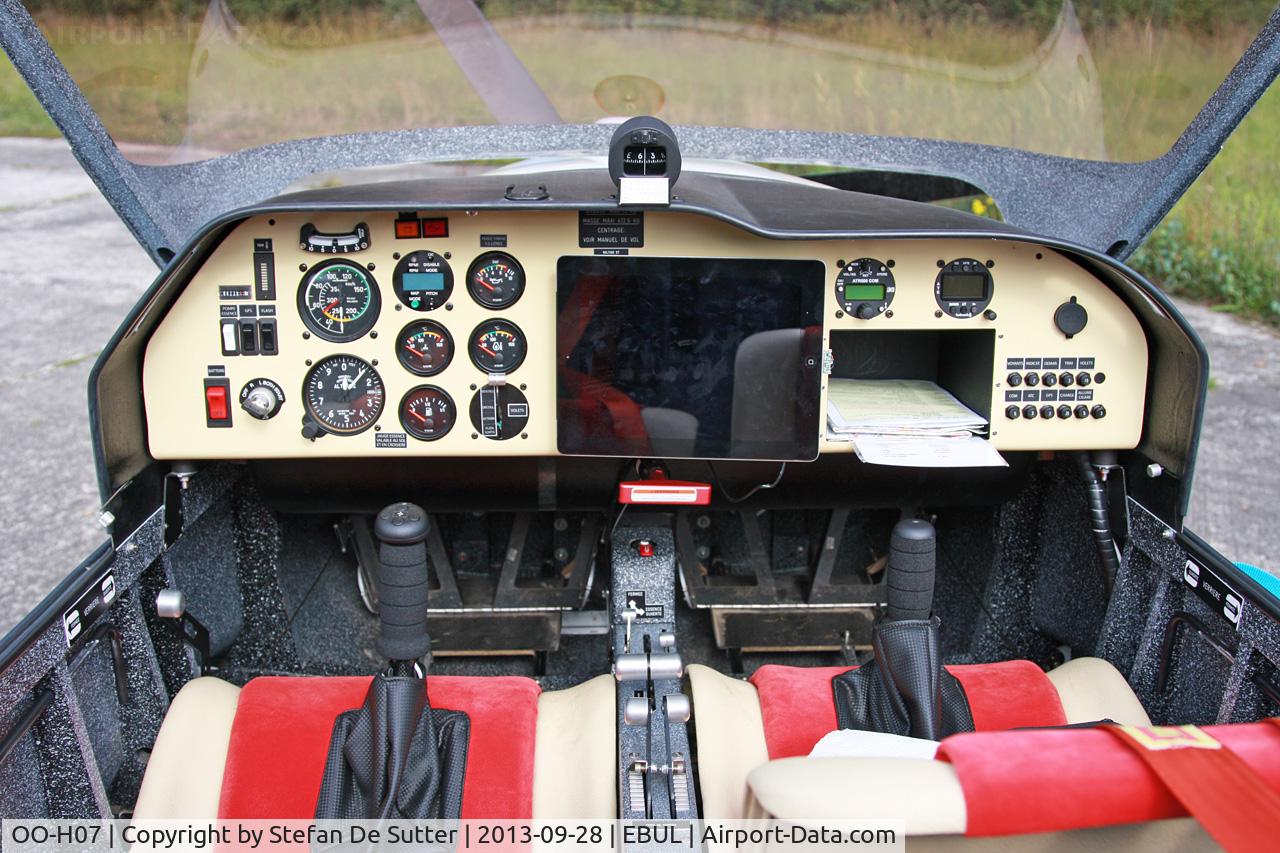 OO-H07, 2012 Dyn'Aero MCR UL C/N 409, Cockpit view.