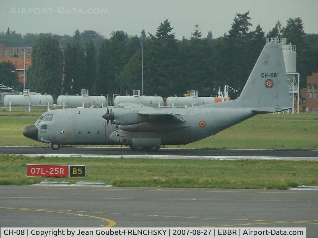 CH-08, 1972 Lockheed C-130H Hercules C/N 382-4478, BAF take off