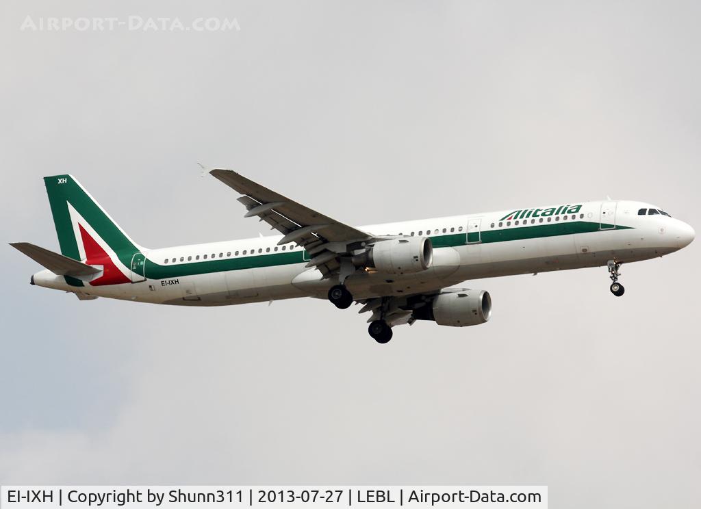 EI-IXH, 1999 Airbus A321-112 C/N 940, Landing rwy 07L