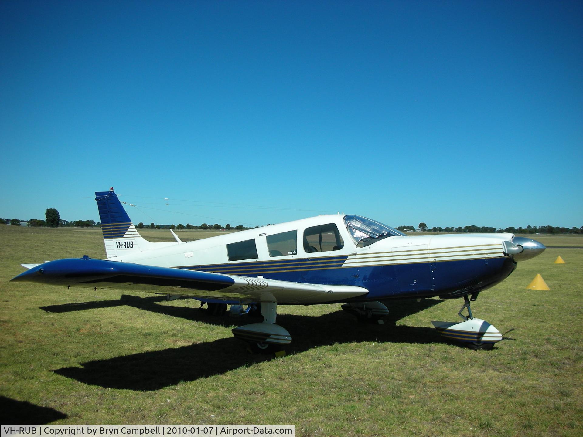 VH-RUB, 1972 Piper PA-32-300 Cherokee Six C/N 32-7340066, Cherokee 6-300, seven seats, IFR, based at Peninsula Aero Club, Tyabb Victoria.