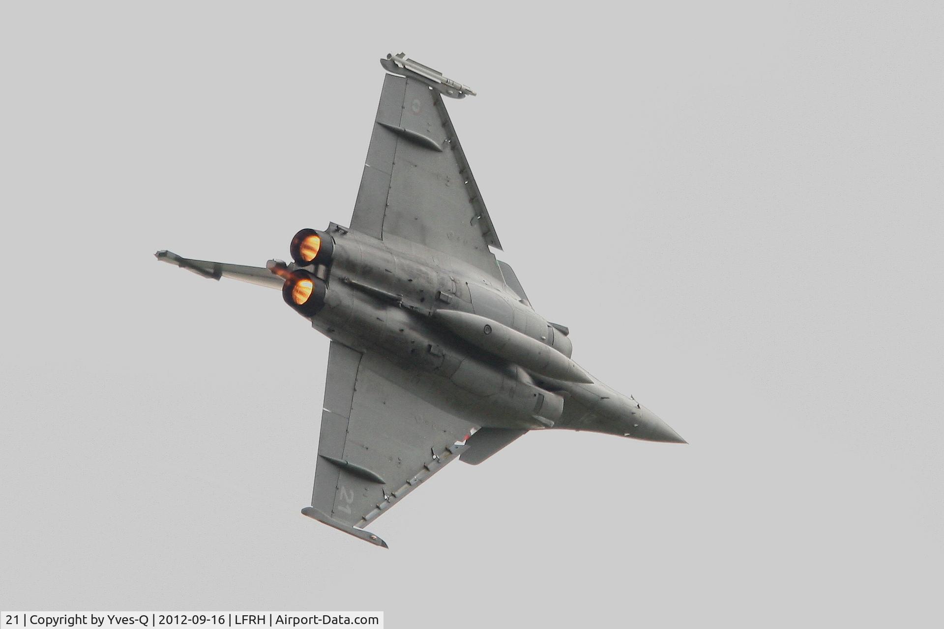 21, Dassault Rafale M C/N 21, French Air Force Dassault Rafale M solo display, Lann Bihoué Air Base (LFRH-LRT)