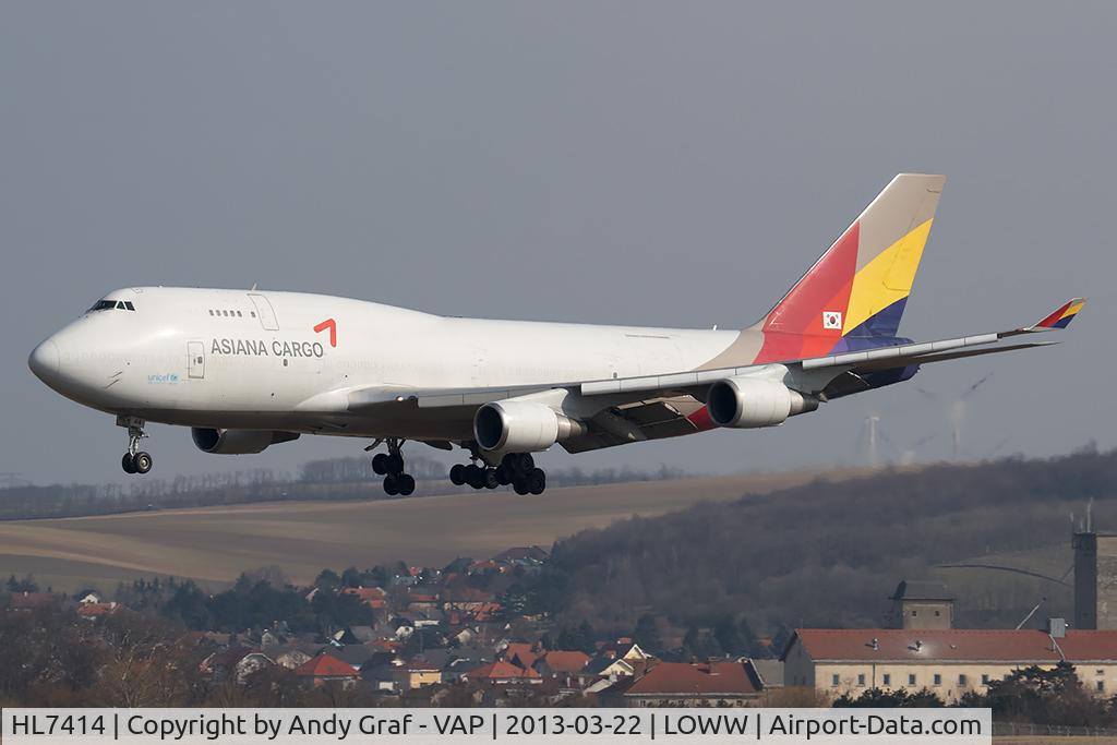 HL7414, 1991 Boeing 747-48EM(BDSF) C/N 25452, Asiana 747-400