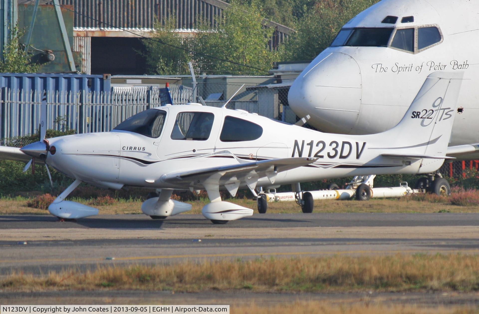 N123DV, 2005 Cirrus SR22 GTS C/N 1313, Visiting BHL