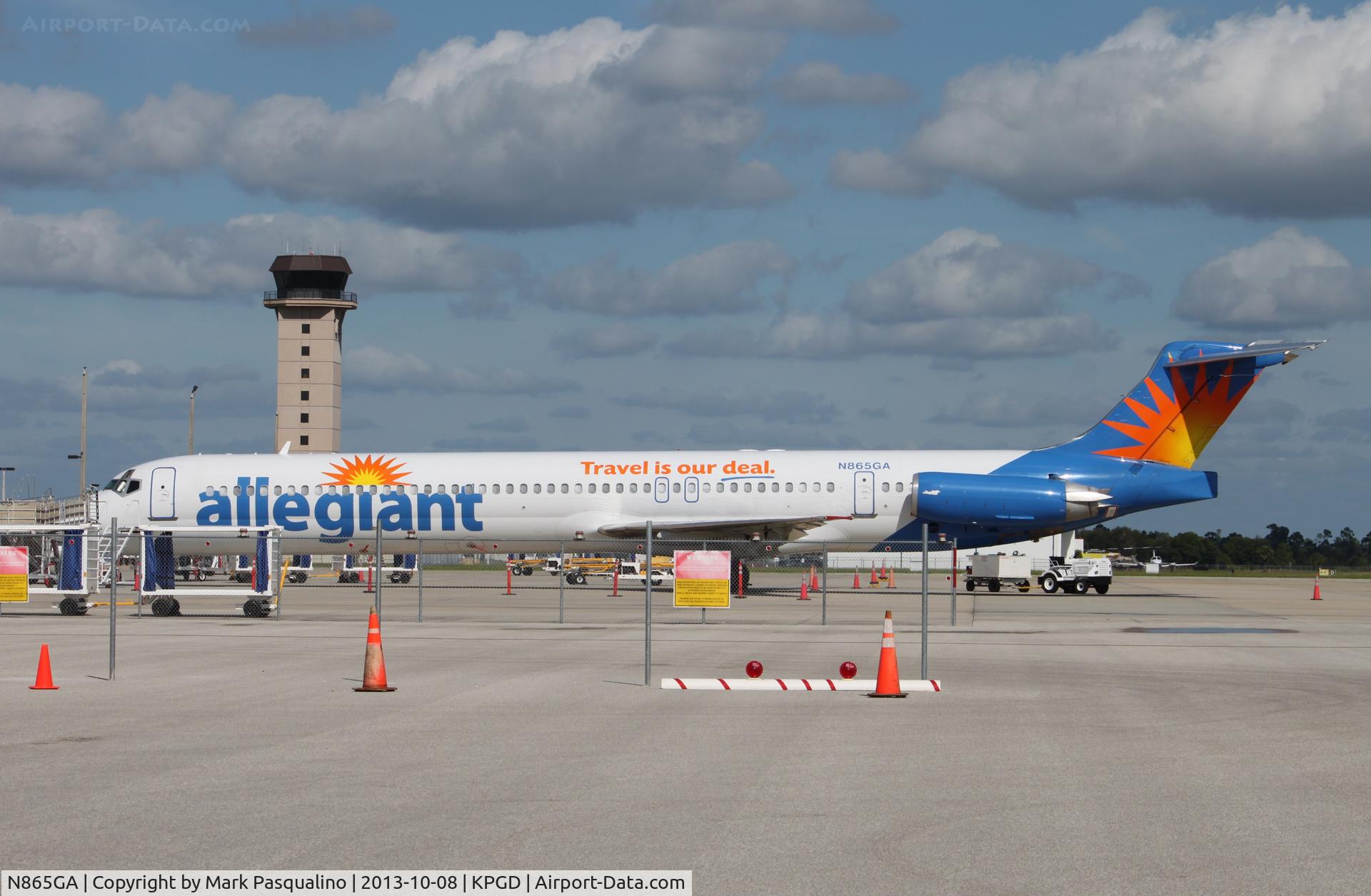 N865GA, 1990 McDonnell Douglas MD-83 (DC-9-83) C/N 49998, MD-83