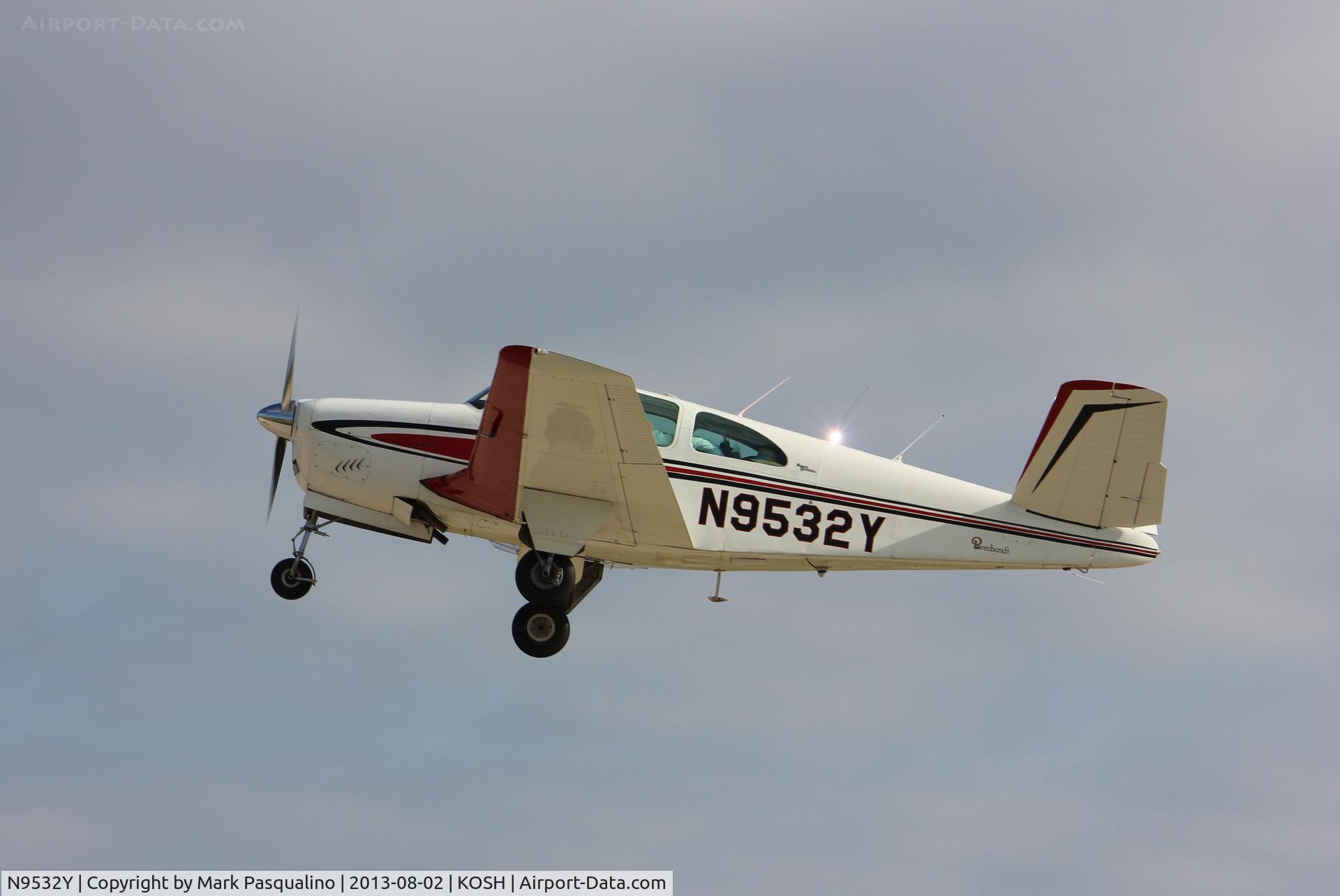 N9532Y, 1962 Beech P35 Bonanza C/N D-7017, Beech P35
