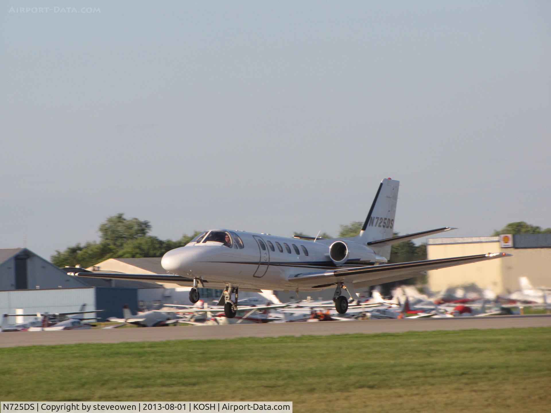 N725DS, 1997 Cessna 550 C/N 550-0822, Wheels off the ground and heading out of Oshkosh