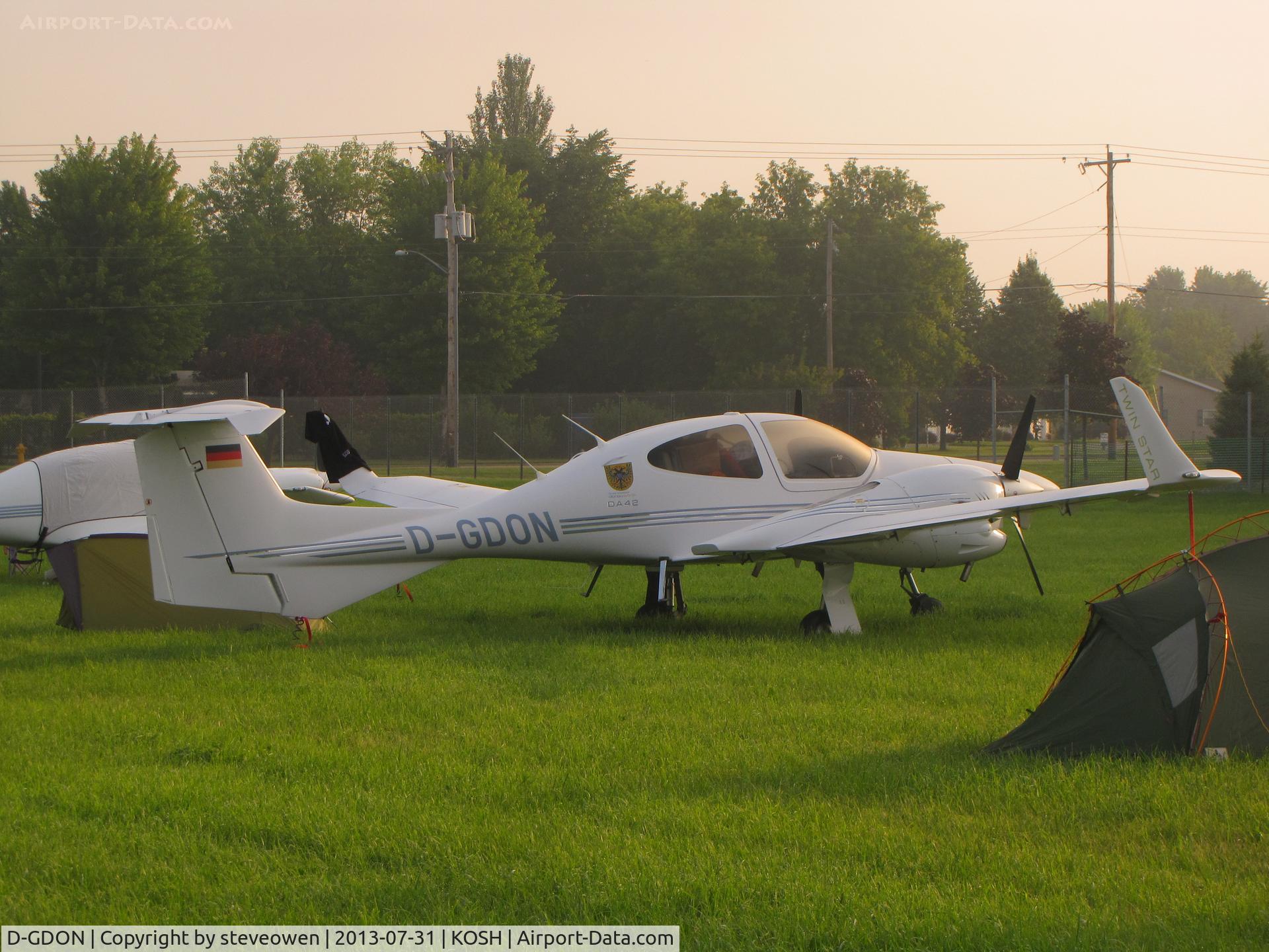 D-GDON, 2005 Diamond DA-42 Twin Star C/N 42.059, camping at Oshkosh