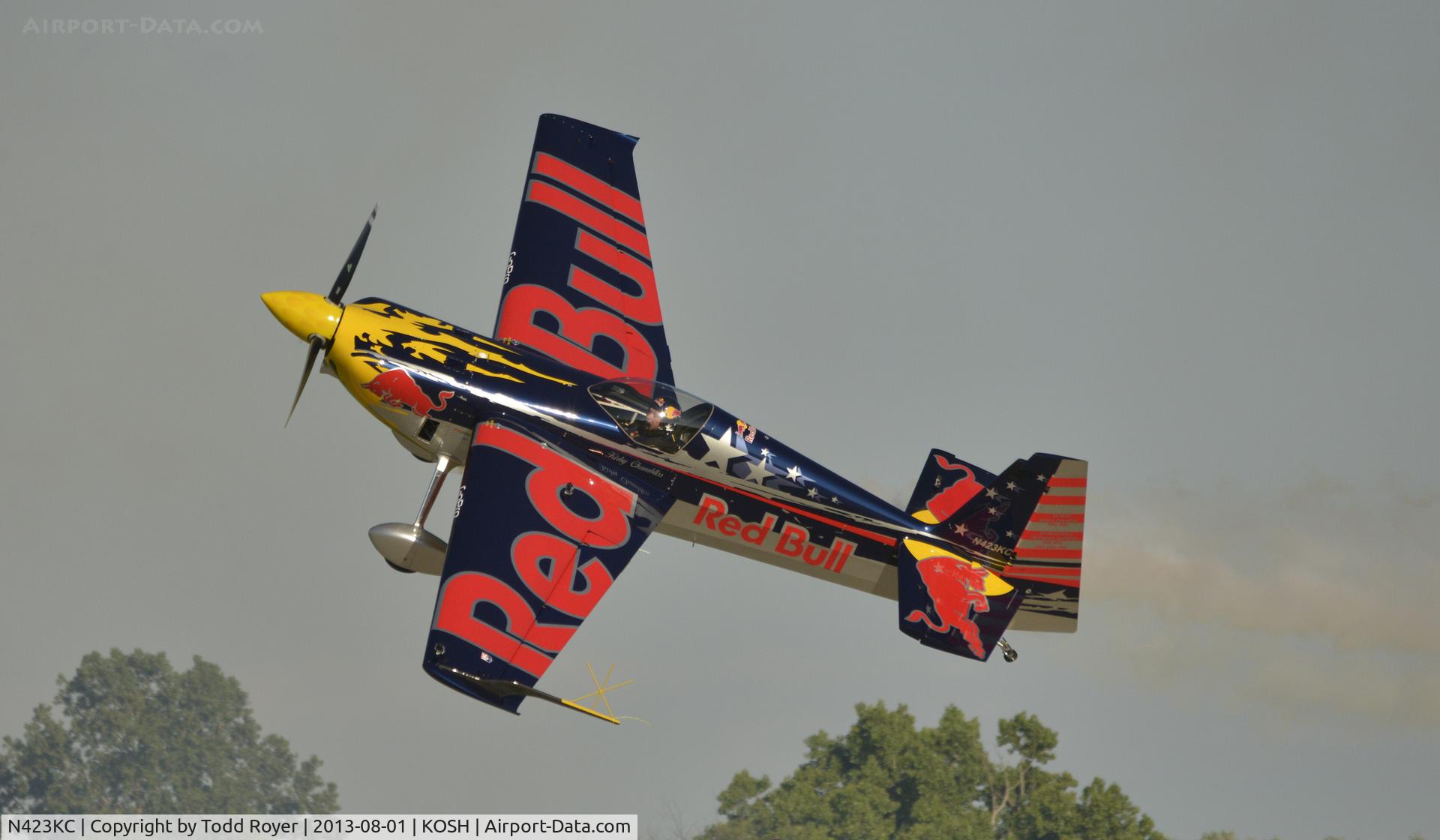 N423KC, 2009 Zivko Edge 540 C/N 0044, Airventure 2013