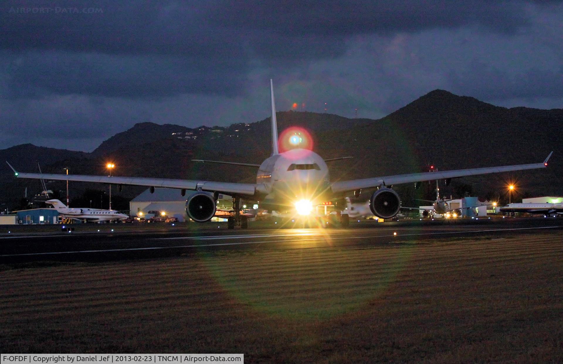 F-OFDF, 1999 Airbus A330-223 C/N 253, F-OFDF