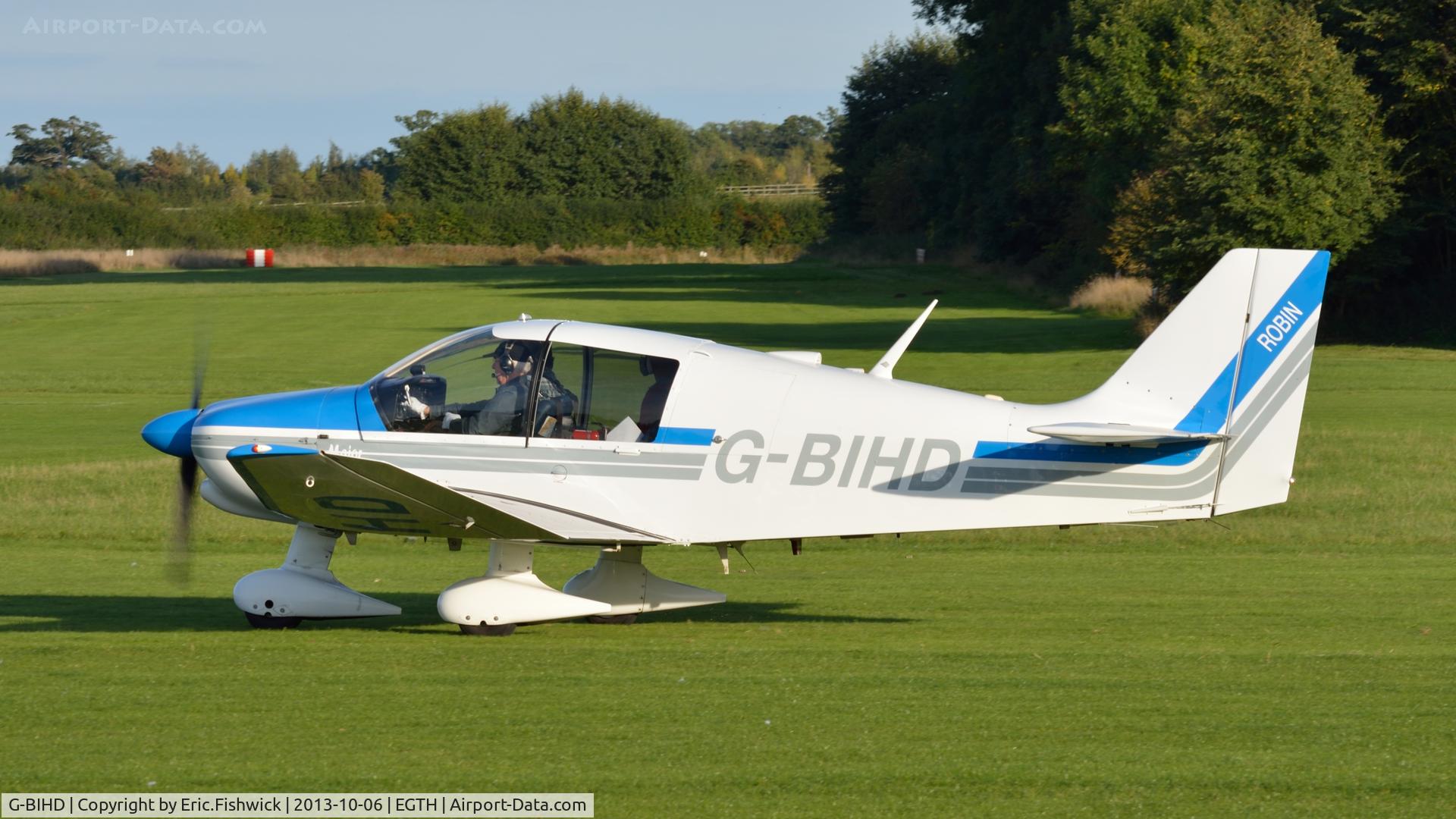 G-BIHD, 1980 Robin DR-400-160 Chevalier C/N 1510, 1. G-BIHD preparing to depart The Shuttleworth Collection October Flying Day - (The final Flying Day of their 50th Anniversary Season.)