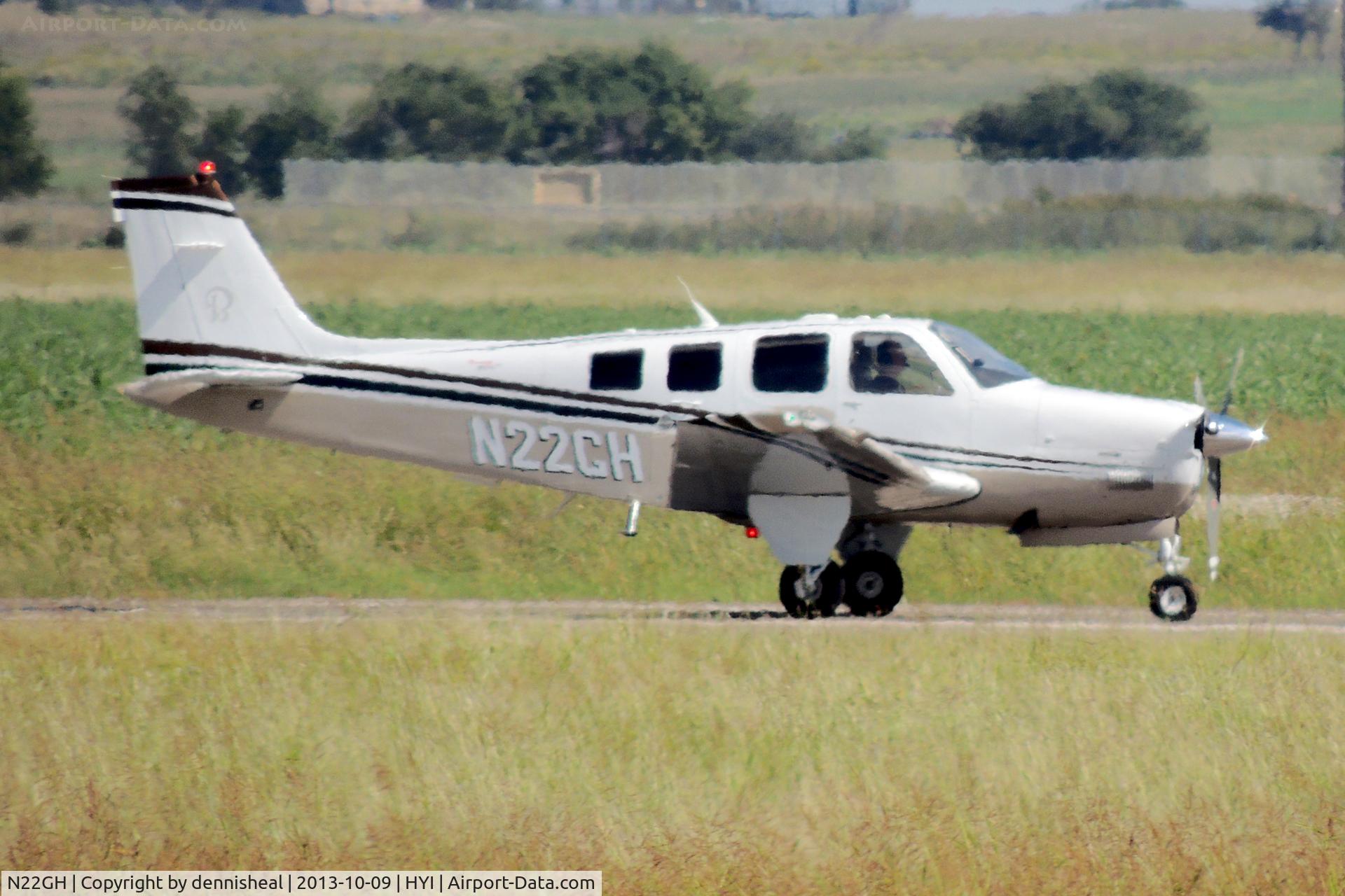 N22GH, 2005 Raytheon Aircraft Company G36 C/N E-3640, 2005 RAYTHEON AIRCRAFT COMPANY G36 LANDING