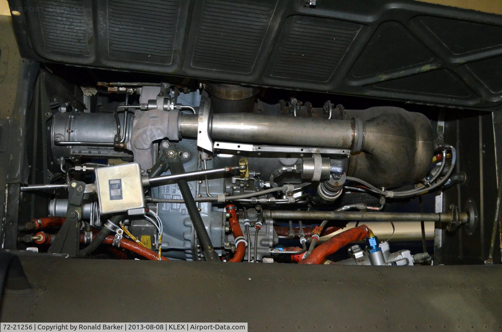72-21256, 1972 Bell OH-58A Kiowa C/N 41922, Engine compartment - Aviation Museum of KY