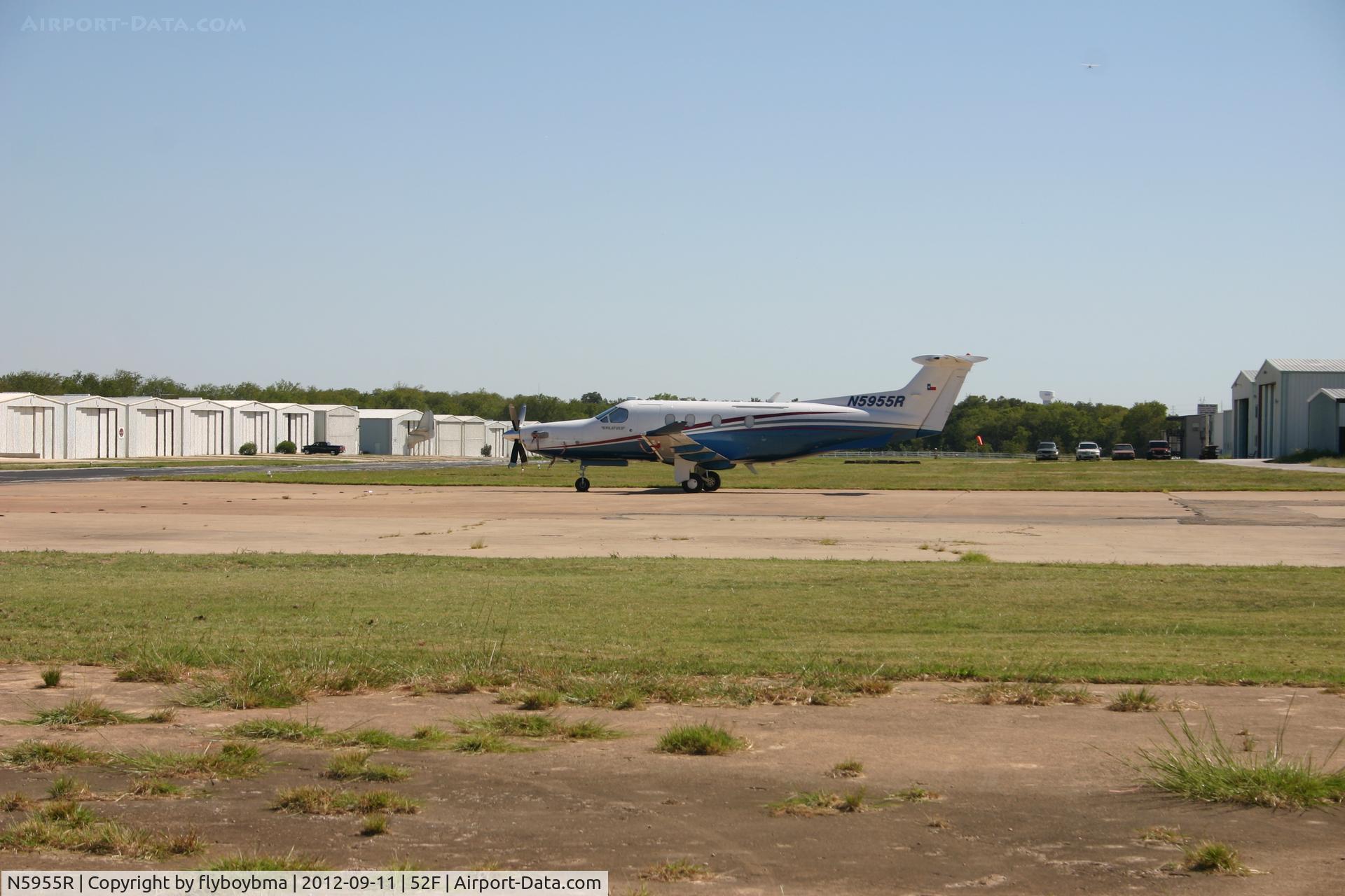 N5955R, 2009 Pilatus PC-12/47E C/N 1178, Sitting on the transient ramp.