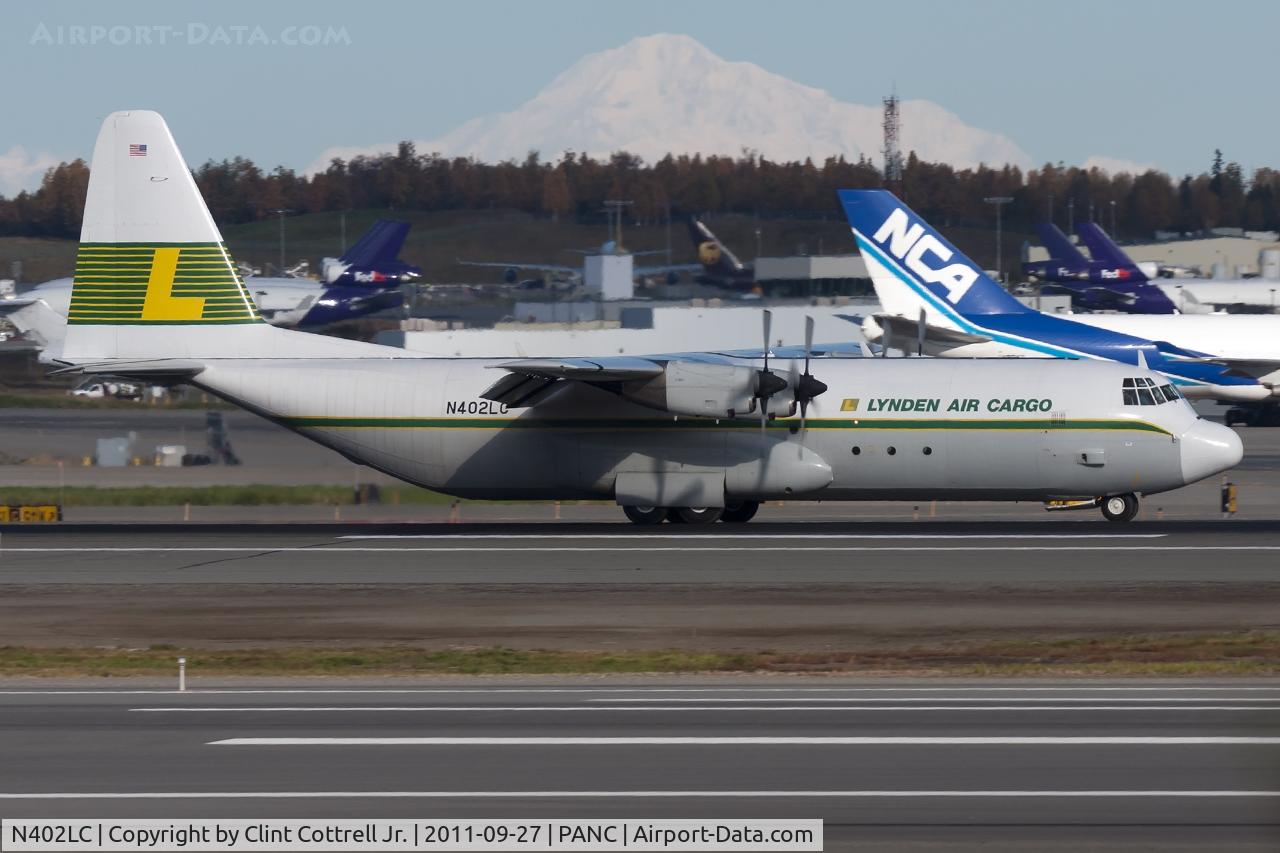 N402LC, 1976 Lockheed L-100-30 Hercules (L-382G) C/N 382-4698, Mount McKinley in the background