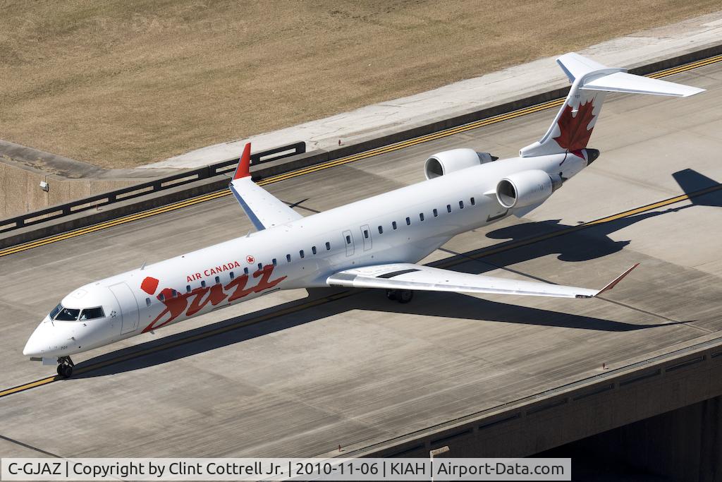 C-GJAZ, 2005 Canadair CRJ-705ER (CL-600-2D15) Regional Jet C/N 15036, From the Tower