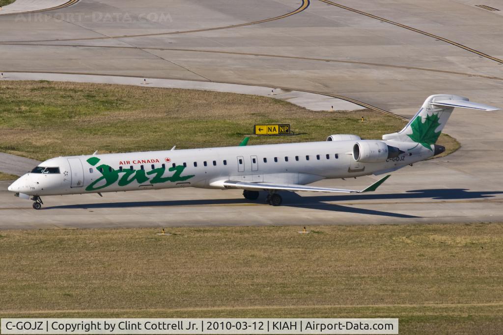 C-GOJZ, 2005 Canadair CRJ-705ER (CL-600-2D15) Regional Jet C/N 15053, Houston
