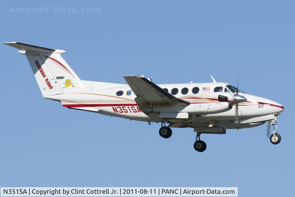 N351SA, 1992 Beech B200 King Air C/N BB1423, Guardian Flight Air Amubulan3