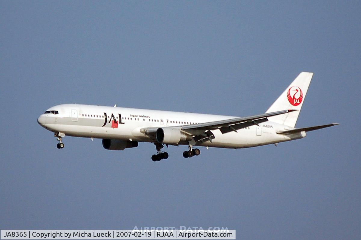 JA8365, 1990 Boeing 767-346 C/N 24783, At Narita