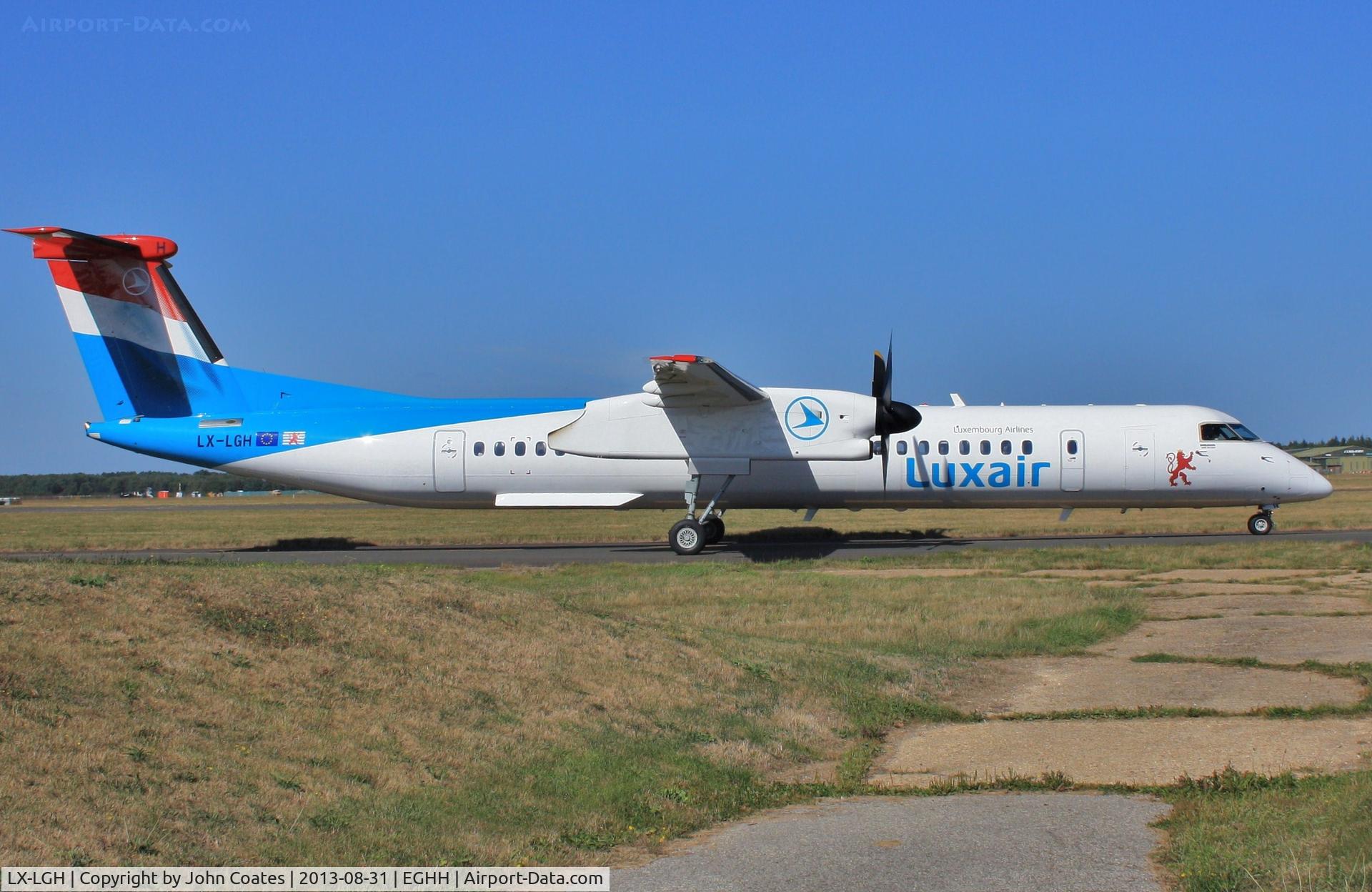 LX-LGH, 2012 Bombardier DHC-8-402Q Dash 8 Dash 8 C/N 4420, Taxiing to apron on arrival