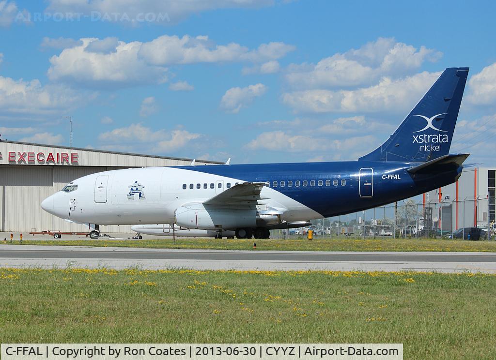 C-FFAL, 1979 Boeing 737-2R8C C/N 21711, This 1979 Boeing 737 sits on a side ramp at Toronto Int'l Airport