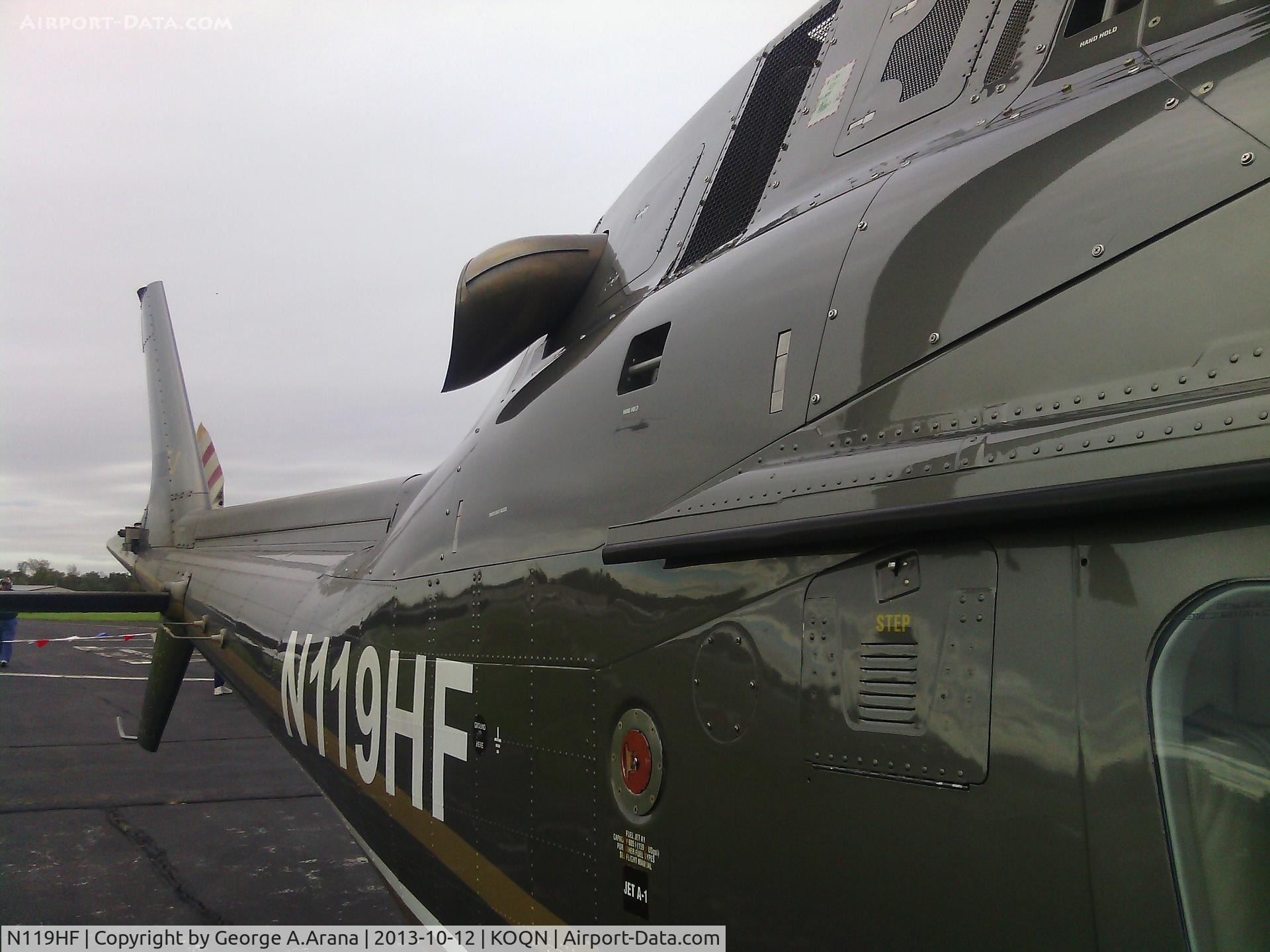 N119HF, 2008 Agusta AW-119 MKII C/N 14719, Starboard sliding door rail