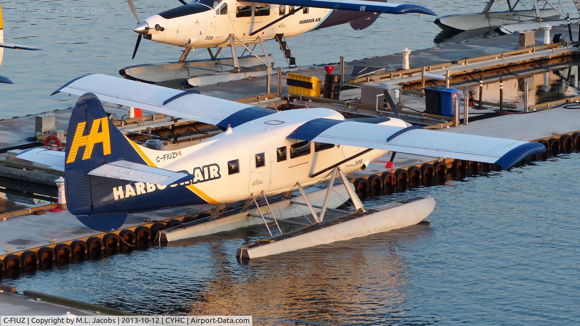 C-FIUZ, 1956 De Havilland Canada DHC-3T Vazar Turbine Otter C/N 135, Harbour Air #306 at the Coal Harbour terminal shortly after sunrise.