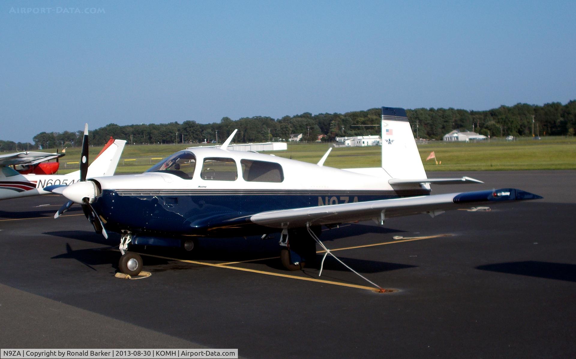 N9ZA, 1968 Mooney M-20G Statesman C/N 680130, Orange