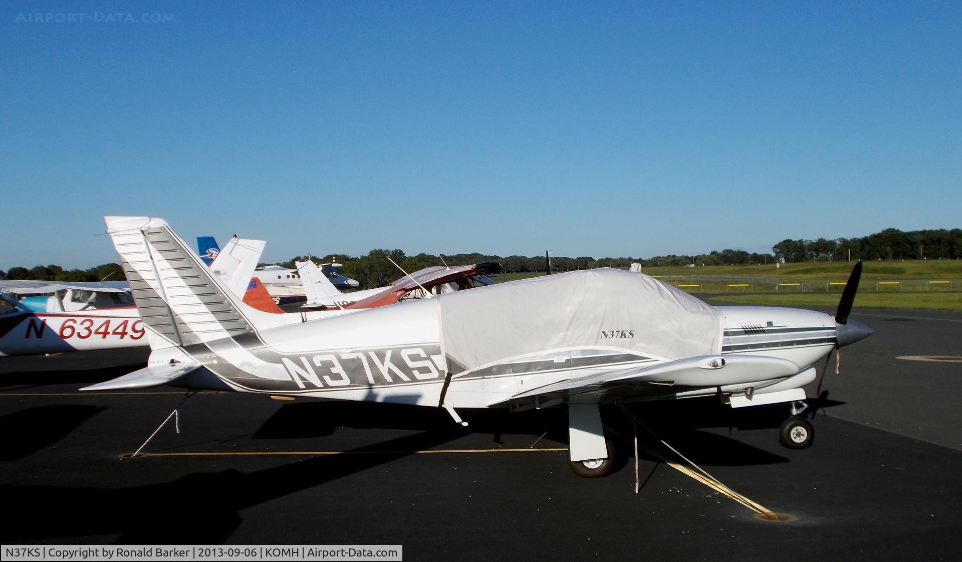 N37KS, 1977 Piper PA-28R-201T Cherokee Arrow III C/N 28R-7703257, Orange
