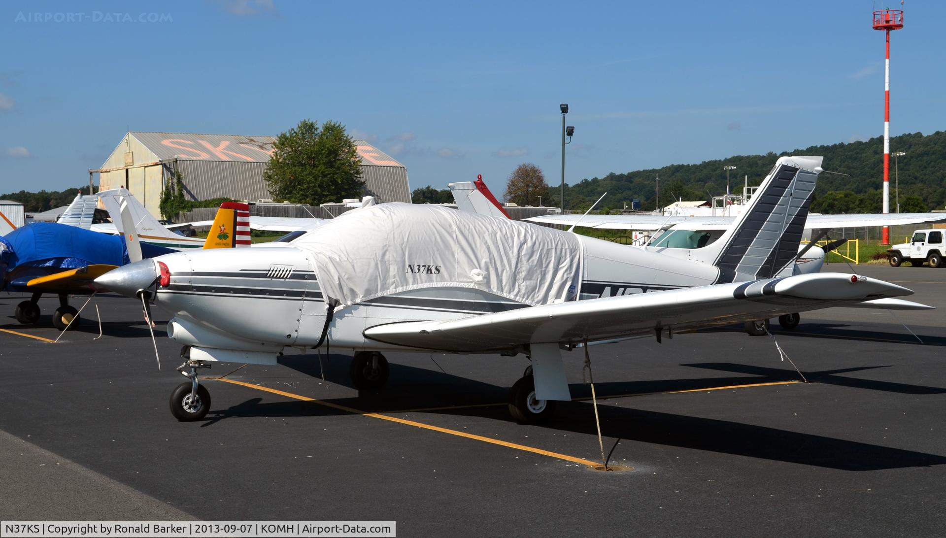 N37KS, 1977 Piper PA-28R-201T Cherokee Arrow III C/N 28R-7703257, Orange