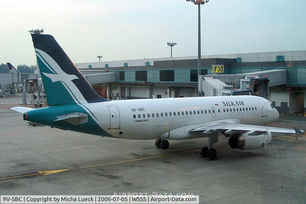 9V-SBC, 2000 Airbus A319-132 C/N 1228, At Changi