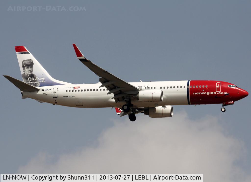 LN-NOW, 2010 Boeing 737-8JP C/N 37817, Landing rwy 07L