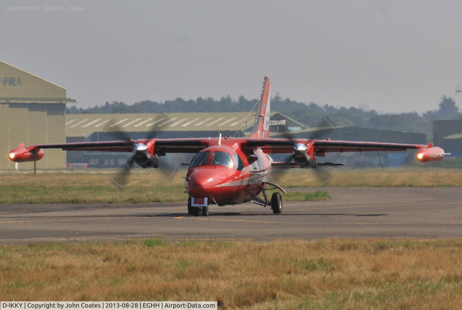 D-IKKY, Mitsubishi MU-2B-40 Solitaire C/N 420SA, Taxiing to depart 08