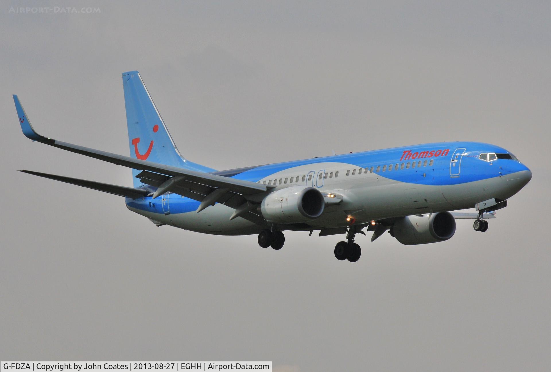 G-FDZA, 2007 Boeing 737-8K5 C/N 35134, Resident on approach to 08