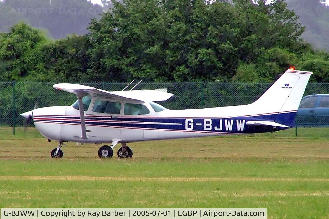 G-BJWW, 1982 Reims F172P Skyhawk C/N F17202148, R/Cessna F.172P Skyhawk [2148] Kemble~G 01/07/2005