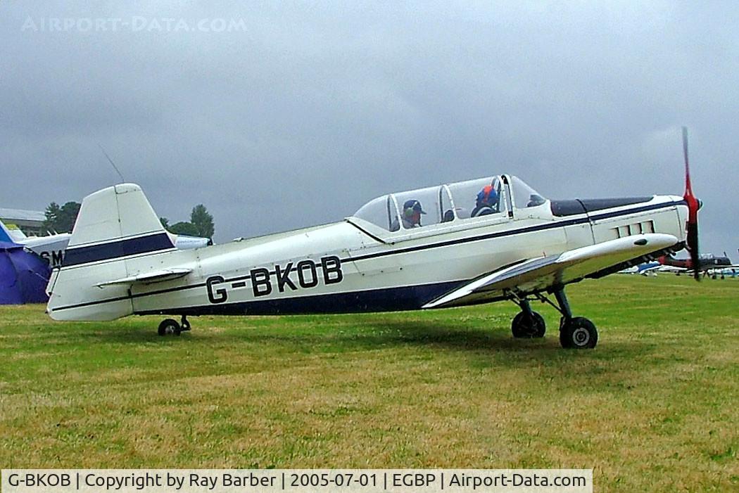 G-BKOB, 1962 Zlin Z-326 Trener Master C/N 757, Zlin Z.326 Trener Master [757] Kemble~G 01/07/2005