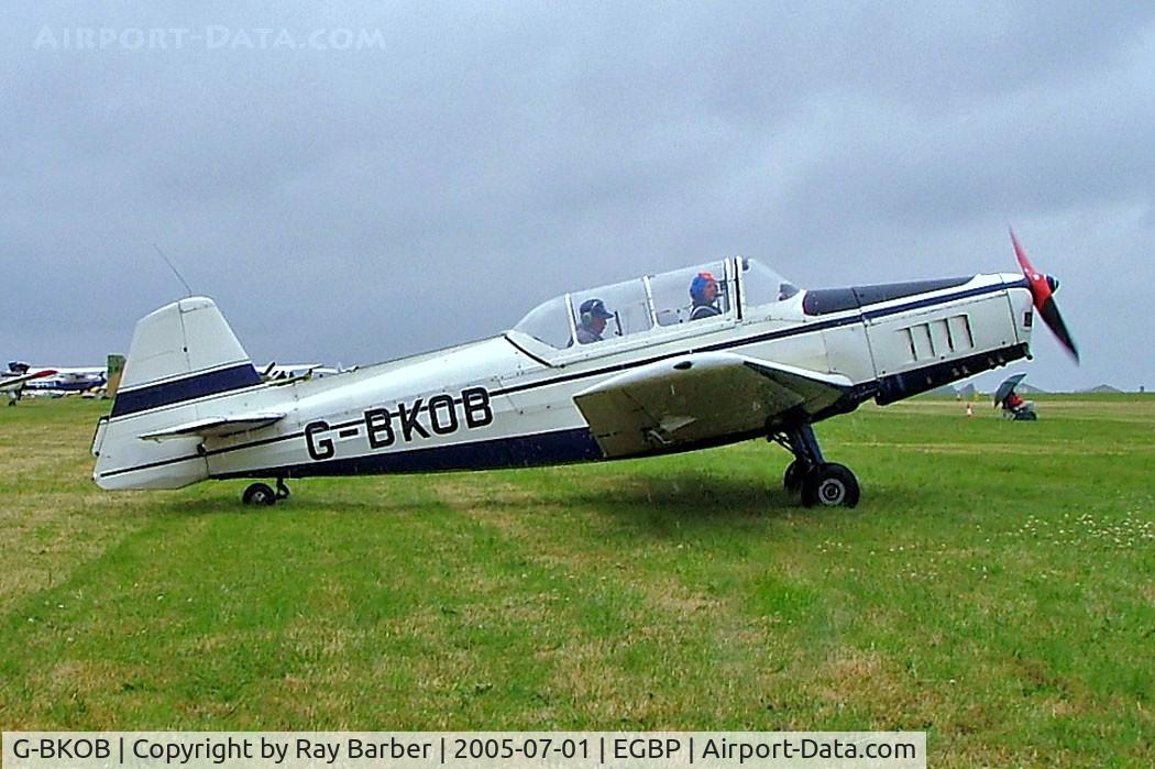 G-BKOB, 1962 Zlin Z-326 Trener Master C/N 757, Zlin Z.326 Trener Master [757] Kemble~G 01/07/2005