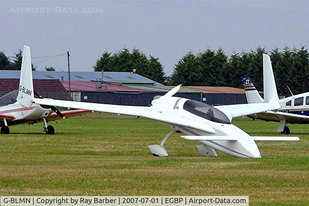 G-BLMN, 1986 Rutan Long-EZ C/N PFA 074A-10648, Rutan Long-Ez [PFA 074A-10643] Kemble~G 01/07/2005