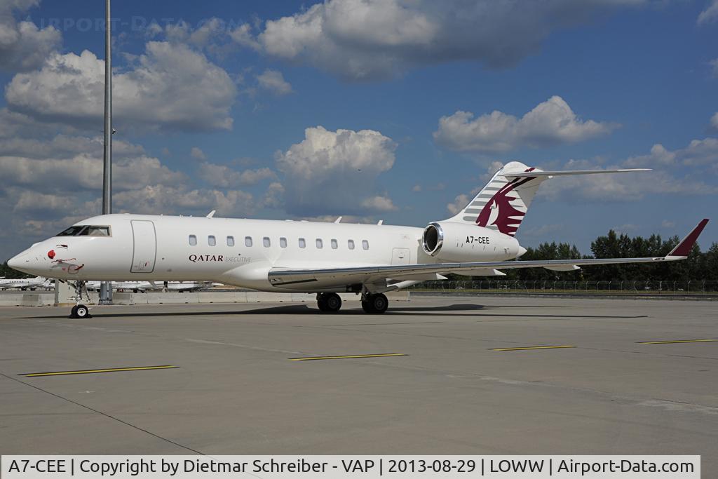 A7-CEE, 2010 Bombardier BD-700-1A11 Global 5000 C/N 9421, Qatar Globalexpress
