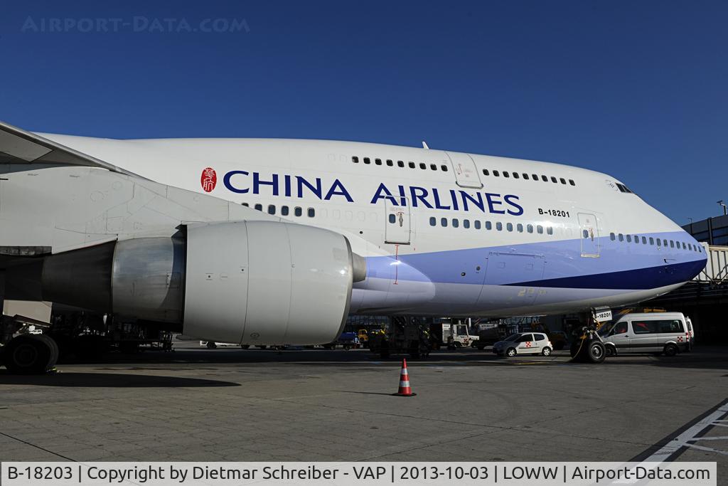 B-18203, Boeing 747-409 C/N 28711, China Airlines Boeing 747-400