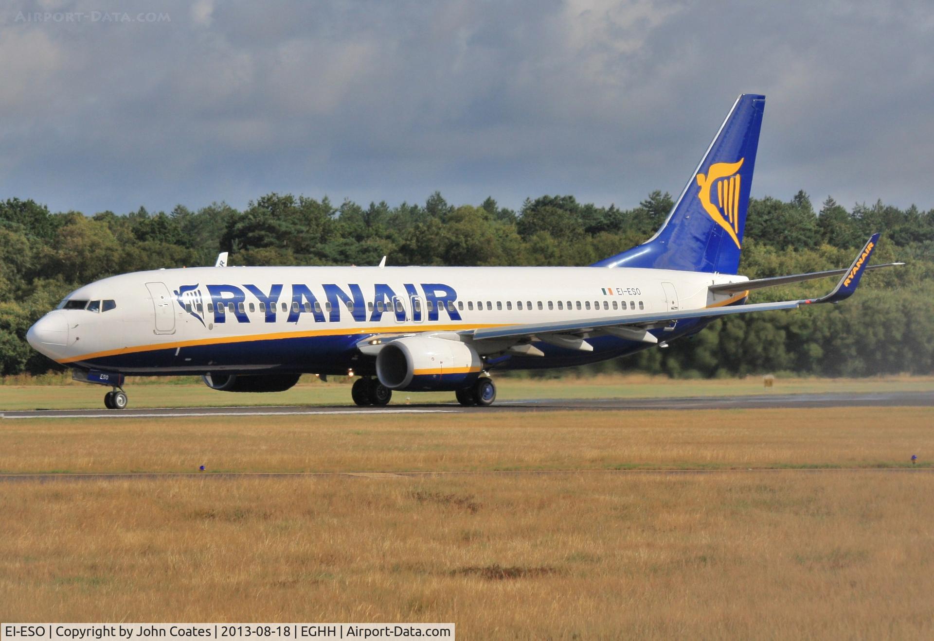 EI-ESO, 2011 Boeing 737-8AS C/N 34989, Departing runway 26