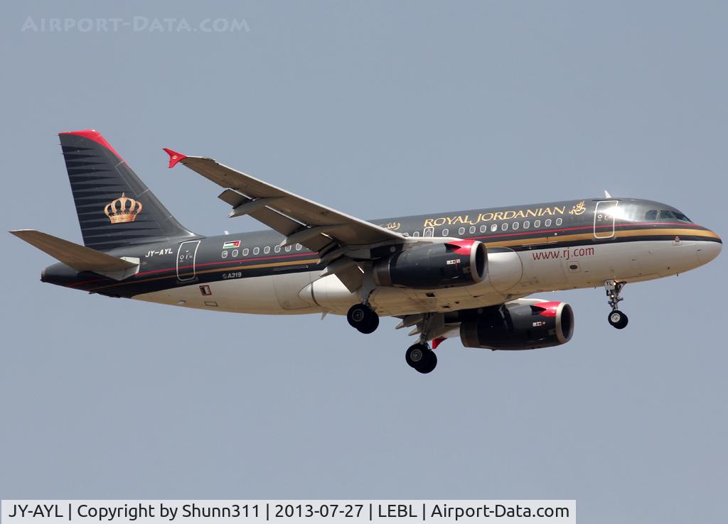 JY-AYL, 2008 Airbus A319-132 C/N 3428, Landing rwy 07L