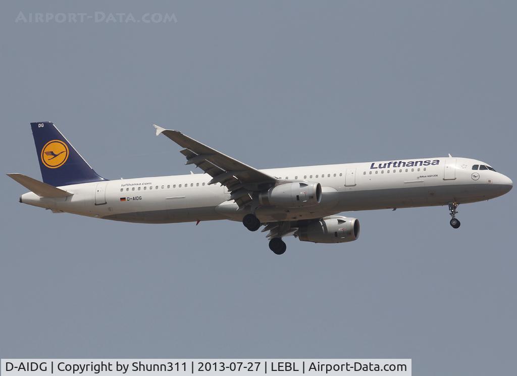 D-AIDG, 2011 Airbus A321-231 C/N 4672, Landing rwy 07L