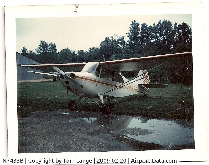 N7433B, 1956 Champion 7EC C/N 7EC-471, Picture taken at Miamitown, Ohio grass strip