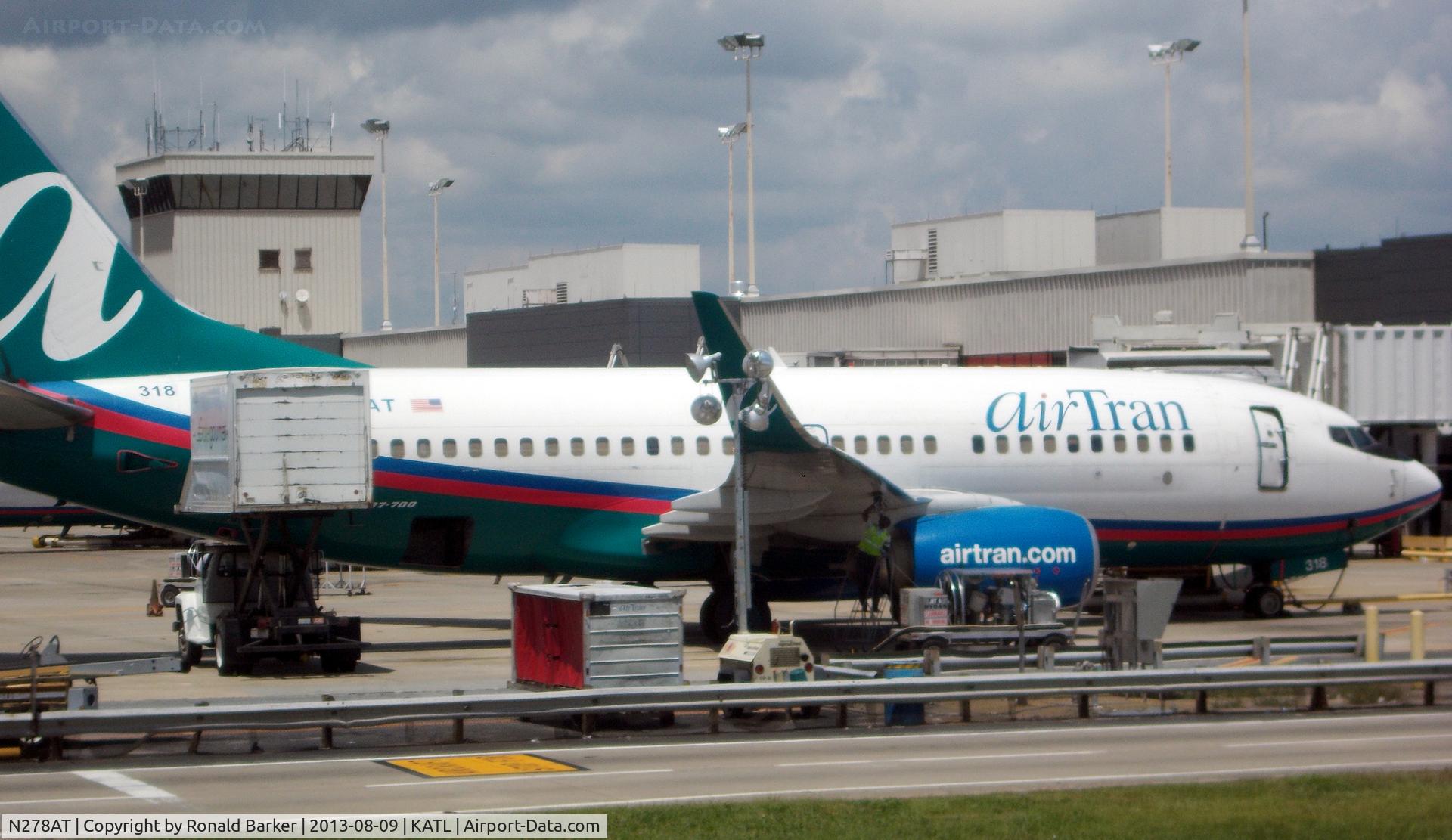 N278AT, 2005 Boeing 737-76N C/N 32665, Atlanta
