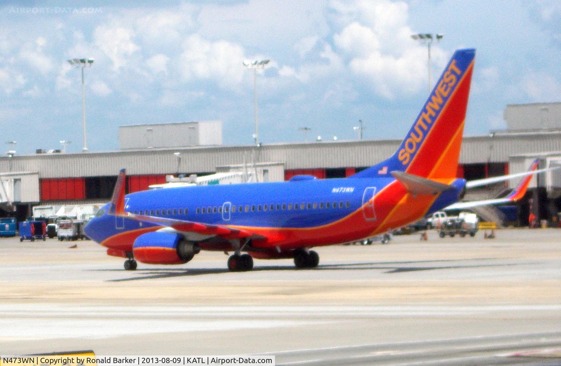 N473WN, 2004 Boeing 737-7H4 C/N 33832, Taxi Atlanta