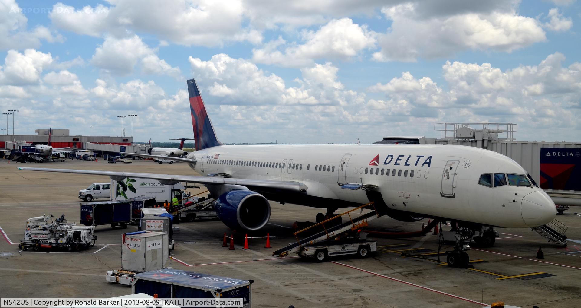 N542US, 1996 Boeing 757-251 C/N 26489, Atlanta