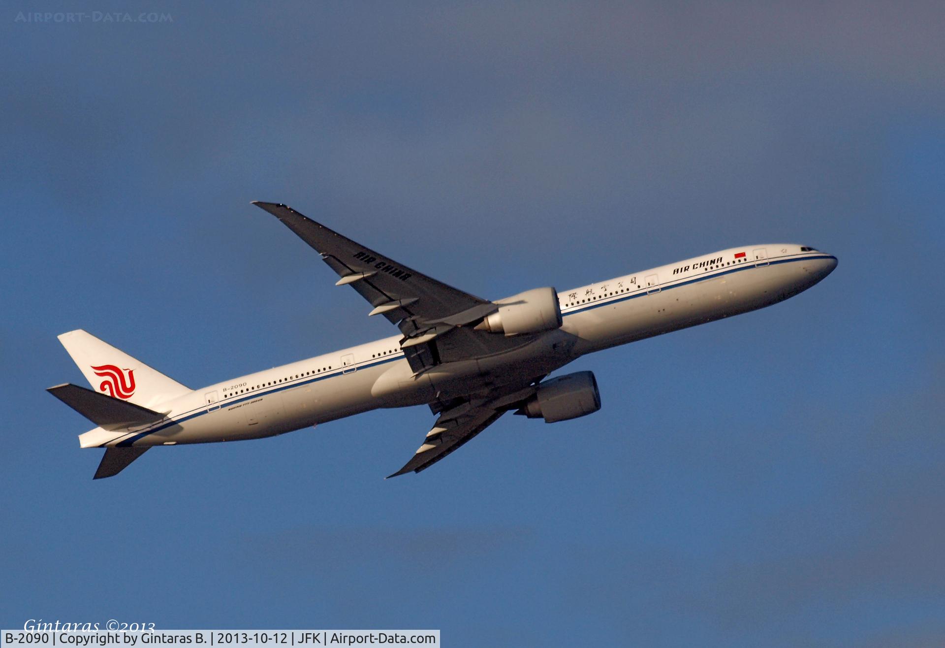 B-2090, 2012 Boeing 777-39L/ER C/N 38669, Take-off from JFK 13R
