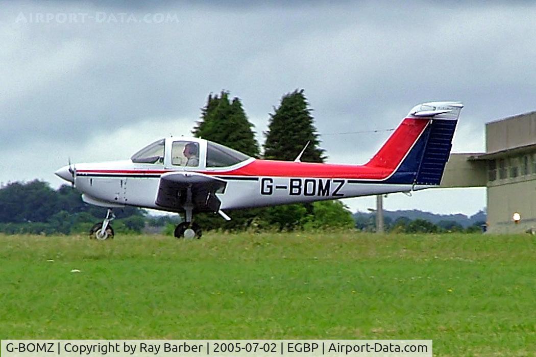 G-BOMZ, 1978 Piper PA-38-112 Tomahawk Tomahawk C/N 38-78A0635, Piper PA-38-112 Tomahawk [38-78A0635] Kemble~G 02/07/2005